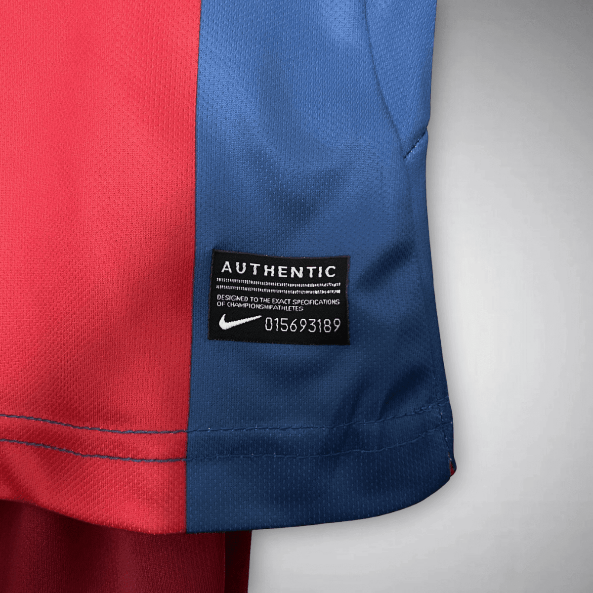 10/11 FC Barcelona Home Kids Size Kit from FootballPrestige.club - Premium Football Kits