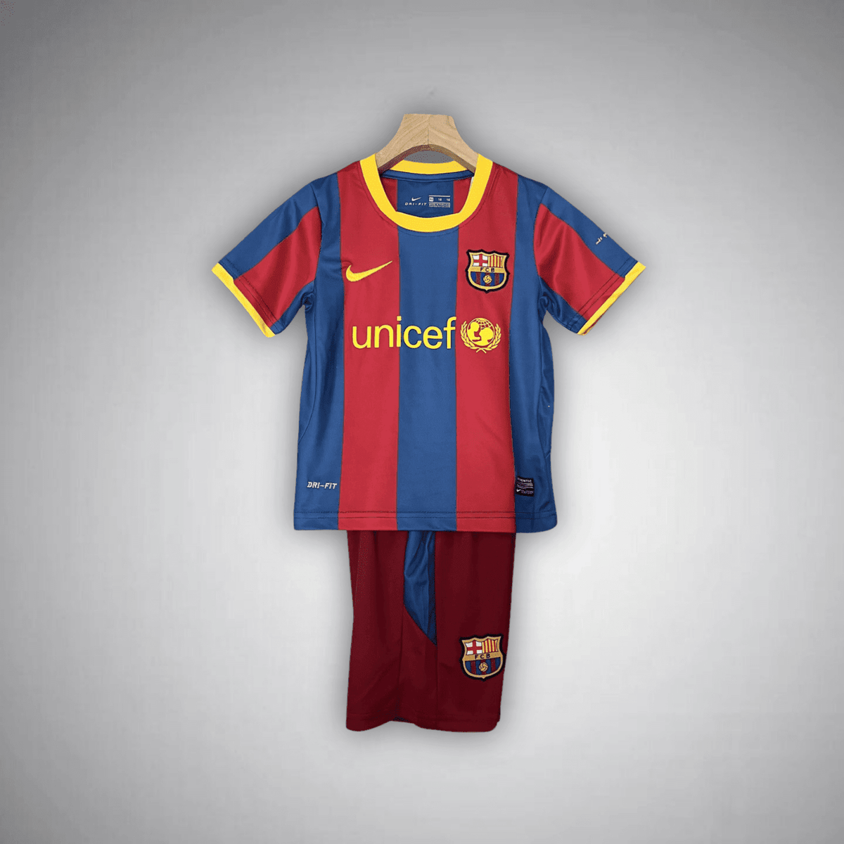 10/11 FC Barcelona Home Kids Size Kit from FootballPrestige.club - Premium Football Kits