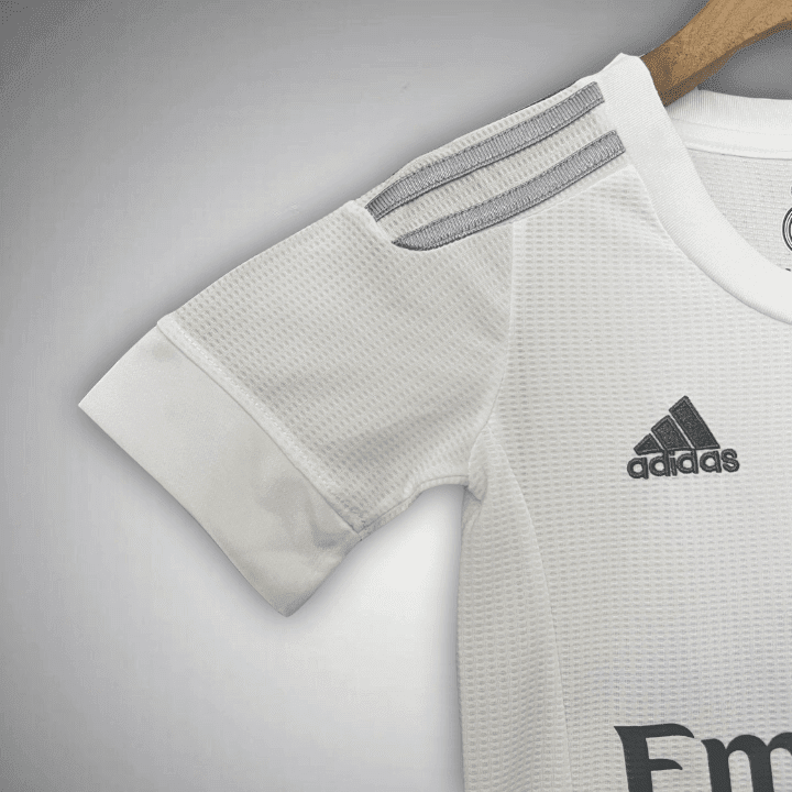 15/16 Real Madrid Home Kids Size Kit from FootballPrestige.club - Premium Football Kits