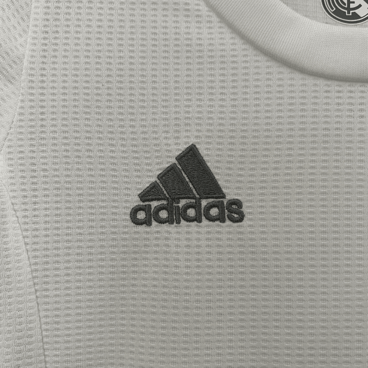 15/16 Real Madrid Home Kids Size Kit from FootballPrestige.club - Premium Football Kits
