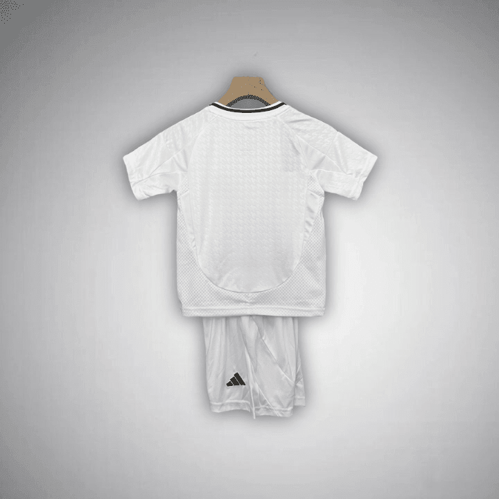 24/25 Real Madrid Home Kids Size Kit from FootballPrestige.club - Premium Football Kits