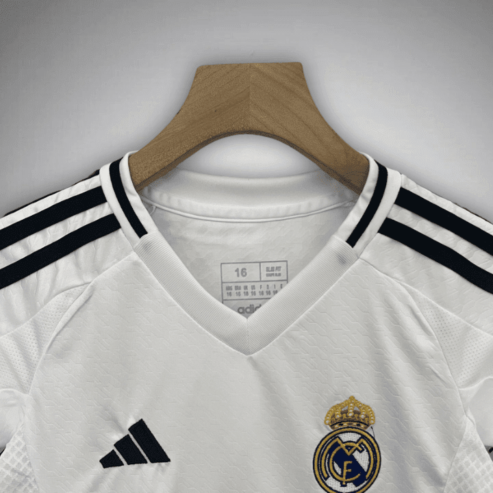 24/25 Real Madrid Home Kids Size Kit from FootballPrestige.club - Premium Football Kits