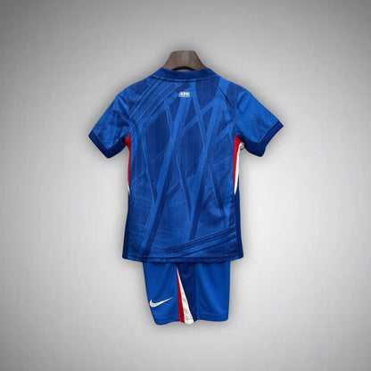 25/26 Chelsea Home Kids Size Kit from FootballPrestige.club - Premium Football Kits